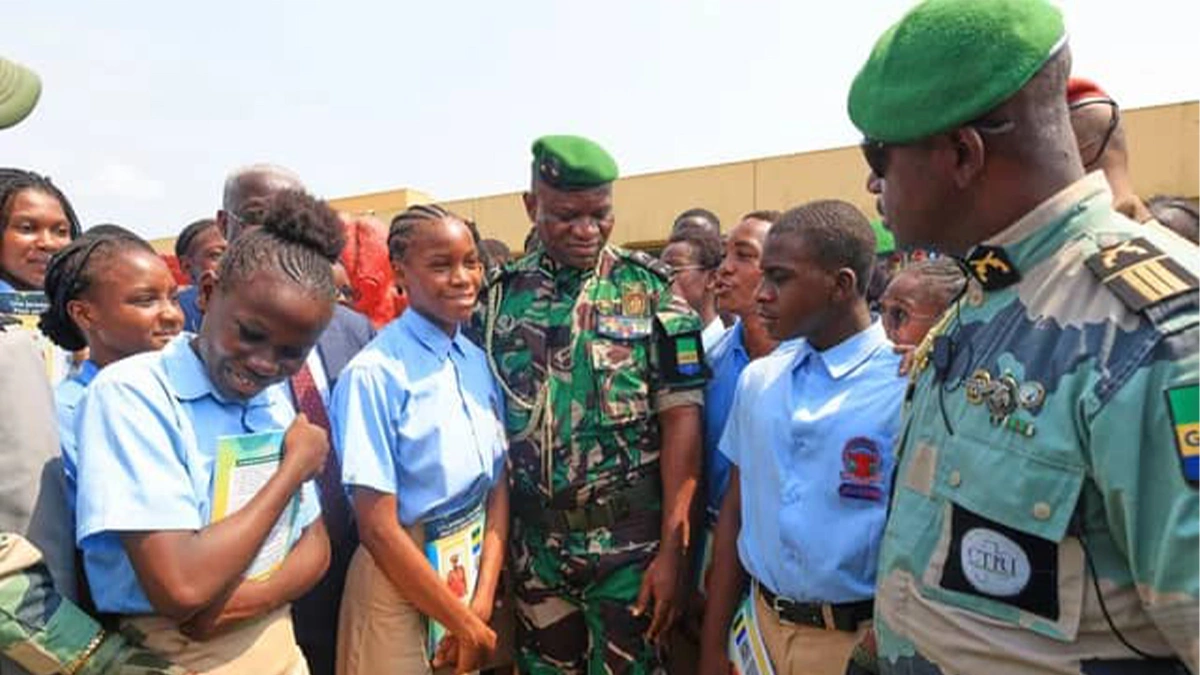 Le président de la Transition apporte son soutien indéfectible à l’éducation et formation de la jeunesse gabonaise